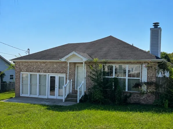 511 Holland Ridge Dr, La Vergne, TN 37086