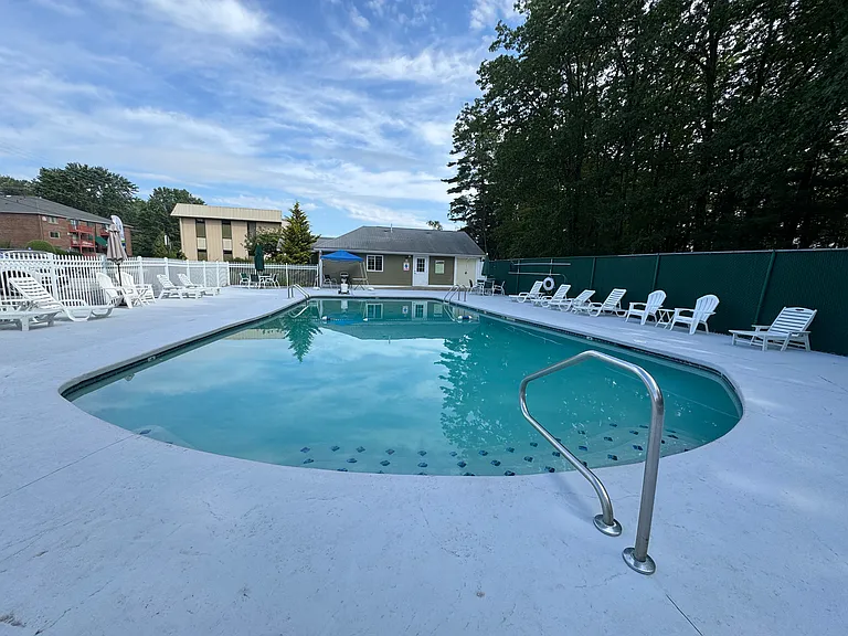 Milford Trails Apartments and Storage — Photo 13