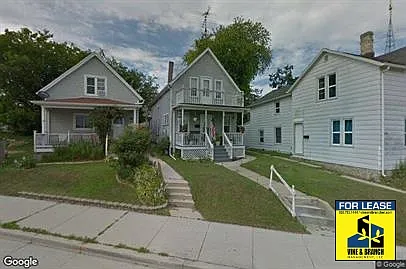 1005 N Water St