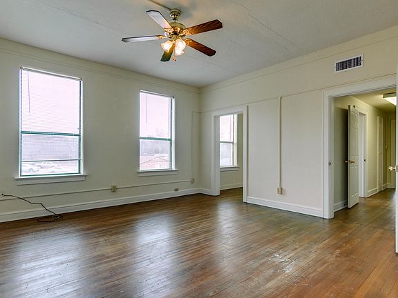 4th image of 320 Beech St APT C