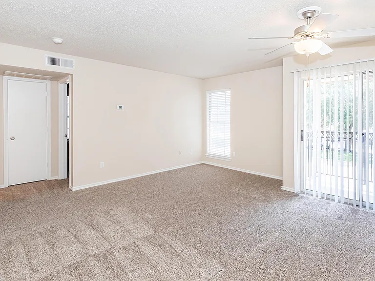 Garden Gate Apartments Ft. Worth — Photo 27