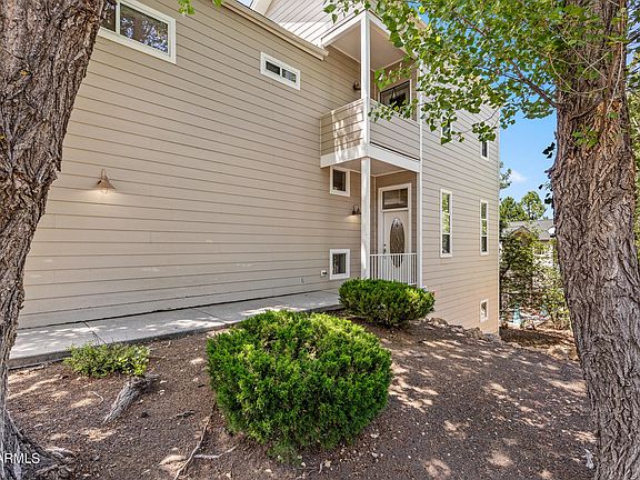 3rd image of 4450 E SAVANNAH Circle