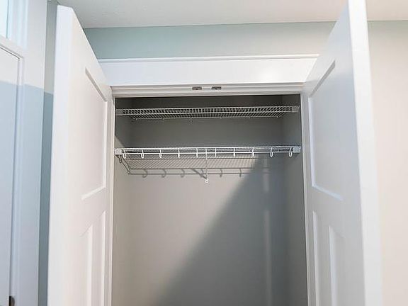 4th image of 8003 S Sagemore Dr #8B