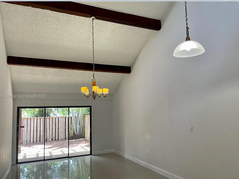 1712 NW 74th Ave #28 — Photo 6
