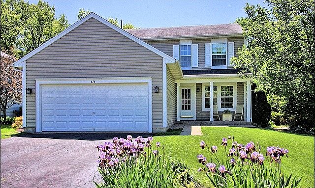 1st image of 616 Arlington Ln