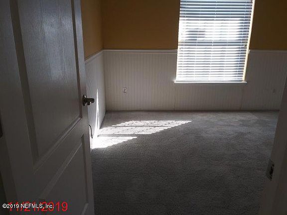 3rd image of 12075 Hayden Lakes Cir