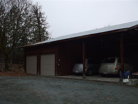 3rd image of 2810 W Evans Cres