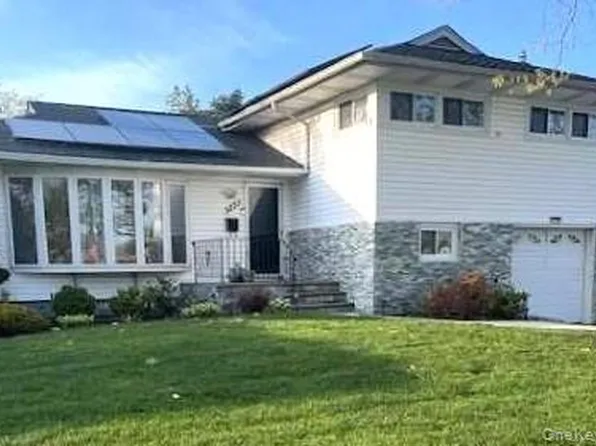 (undisclosed Address), Uniondale, NY 11553
