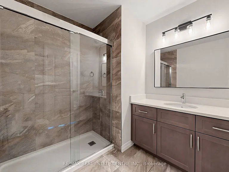 720 Grey St S #55 — Photo 30