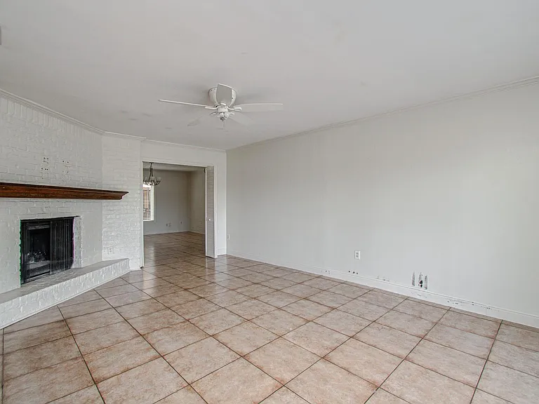 823 S Ripple Creek Dr — Photo 9