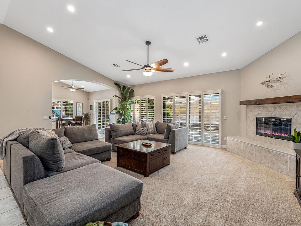 2nd image of 79210 Canterra Cir
