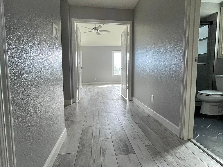 2254 Lake Crest Ct — Photo 16