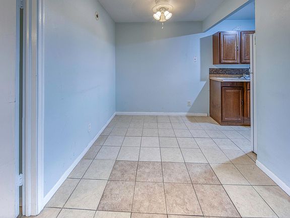 4th image of 111 N L Street #8