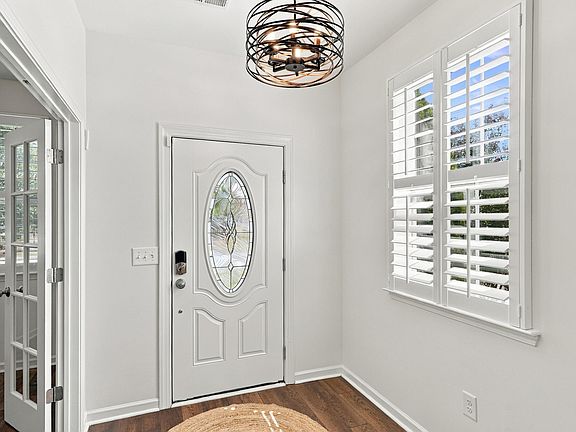 4th image of 5441 Moneta Ln