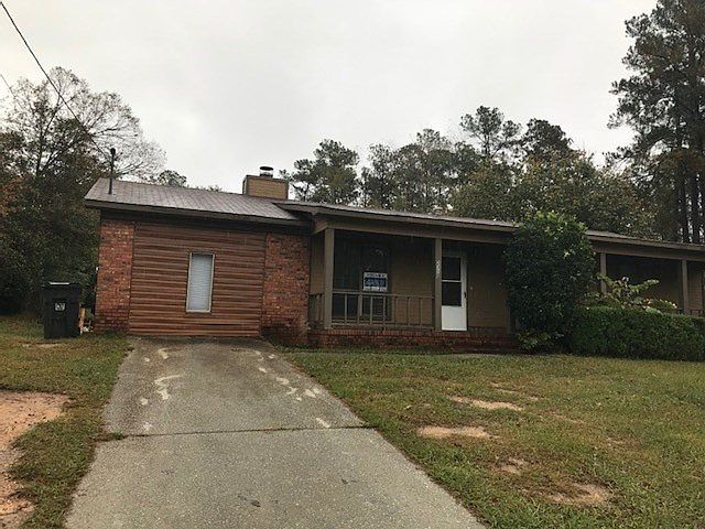 1st image of 2310 Woodsman Dr