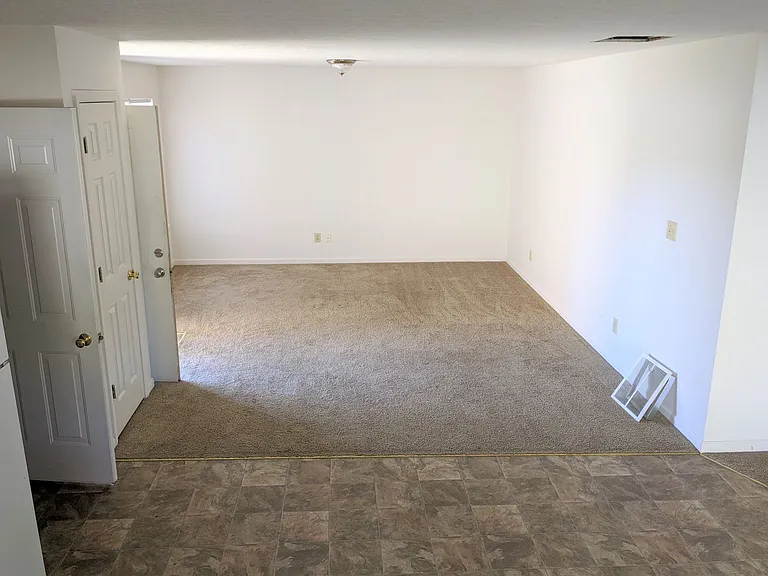 73 Virgil Dr — Photo 6