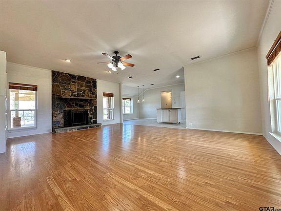 3rd image of 1088 County Road 2341