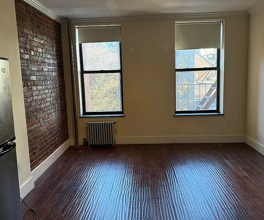 23 Clinton St #2-B