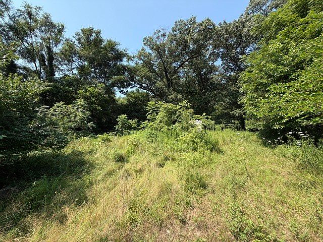 2nd image of 3402 N 17000e Rd