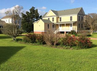 600 Croatan Ave, Manteo, NC 27954