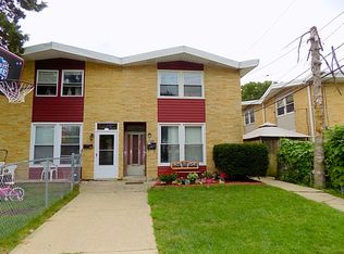 1361 Howard Ave, Des Plaines, IL 60018