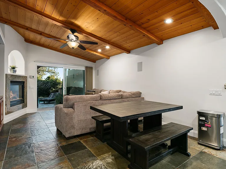 1289 Forest Ave — Photo 8