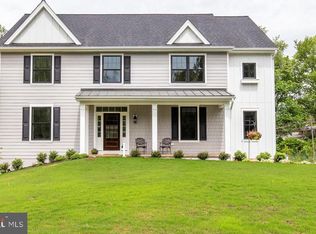 17 Greenlawn Rd, Paoli, PA 19301