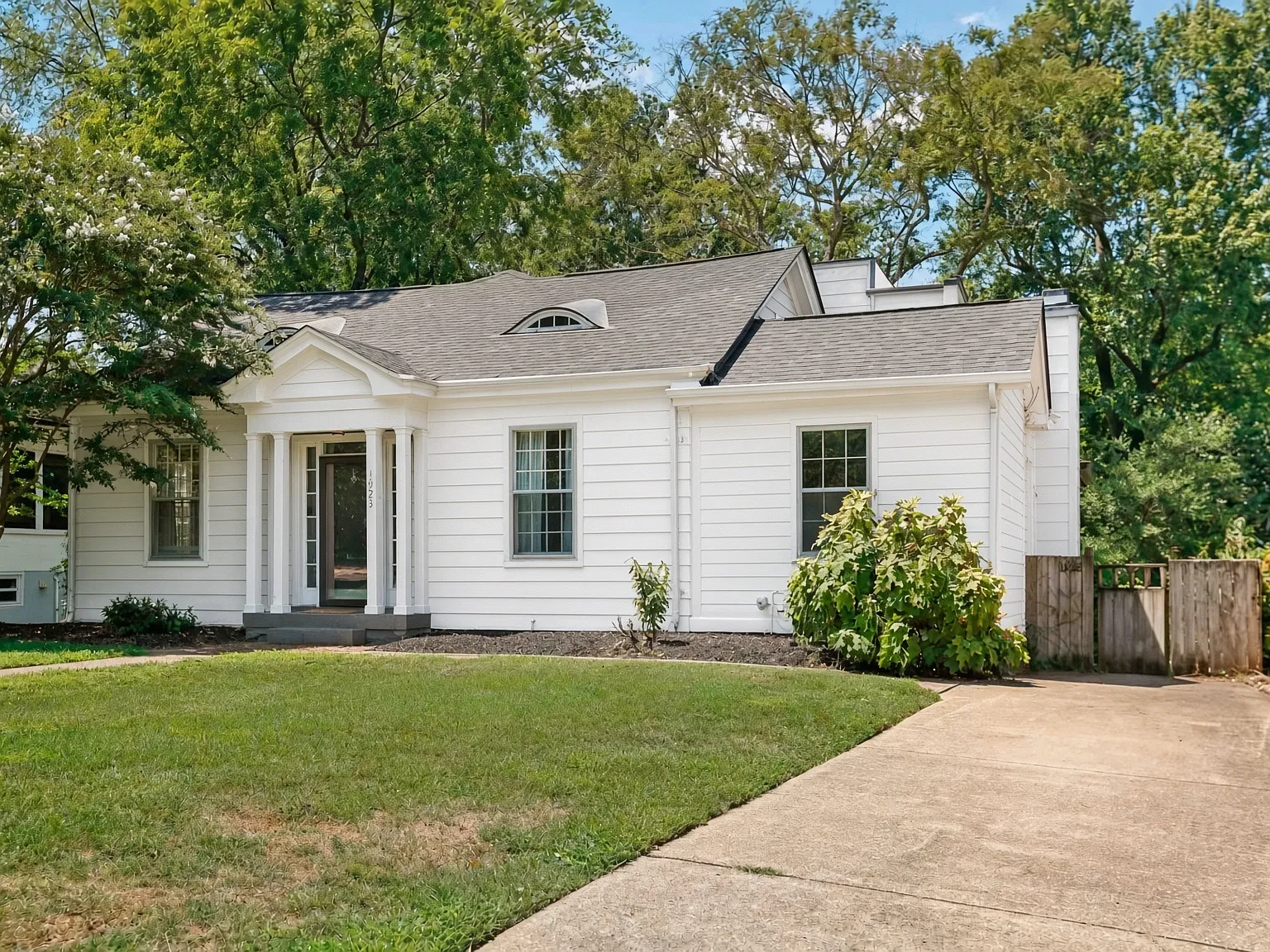 3 bed, 2850 sqft, $4,300 — Photo 3