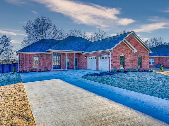 2nd image of 468 Dartmoor Dr