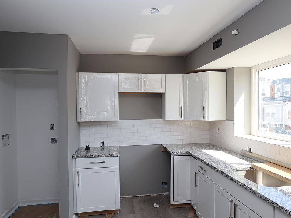 2nd image of 5448 Springfield Ave Floor 1