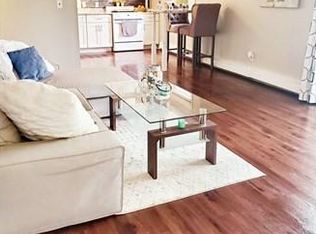 10 Zabriskie Dr APT A, Newburyport, MA 01950