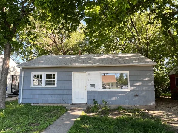 216 E 17th St, Junction City, KS 66441