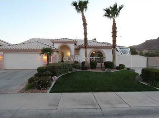 696 Vortex Ave, Henderson, NV 89002