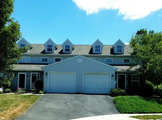 54 Warwick Cir, Mechanicsburg, PA