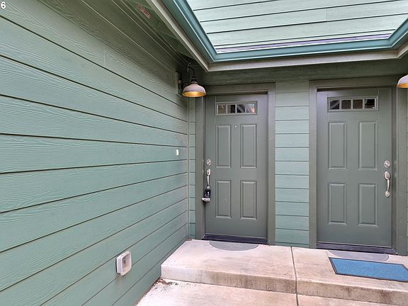 5th image of 1726 32nd St