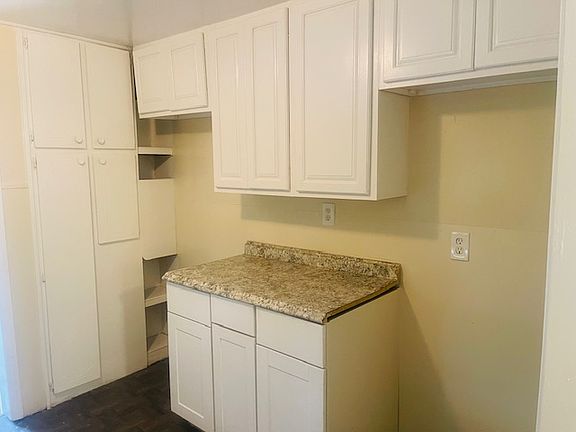 2nd image of 6150 Marseilles St