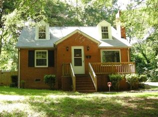 900 Crestmere St, Charlotte, NC 28208