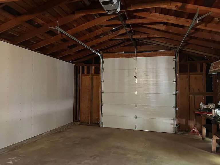 3615 Stauss Ave — Photo 12