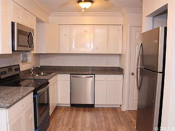 5th image of 3927 NW 21st St