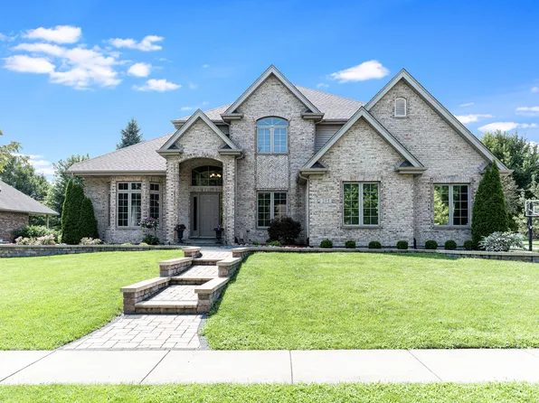 215 Sonoma Rd, New Lenox, IL 60451