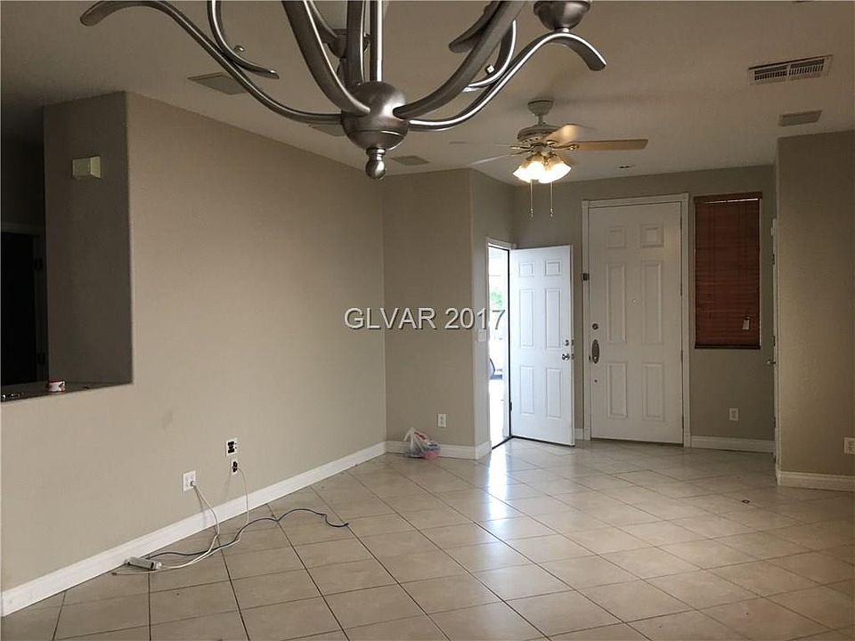 2nd image of 8288 Crown Peak Ave