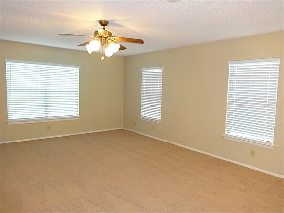 5th image of 6676 Snow Meadow Dr
