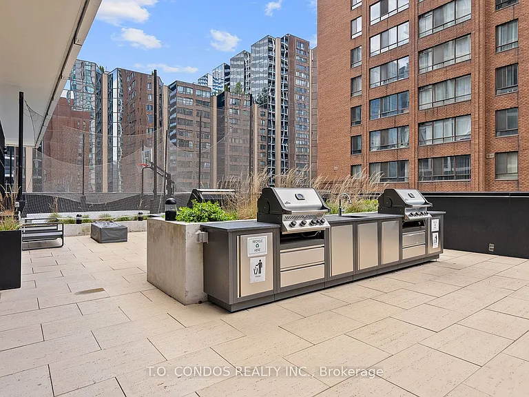20 Edward St #2103 — Photo 19