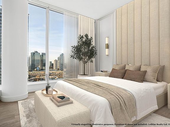 4th image of 4988 Bennett St #806