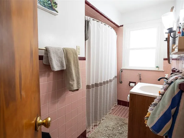 3613 Vestal Rd — Photo 10
