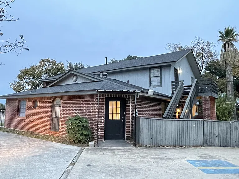 3110 NW Loop 410 — Photo 9