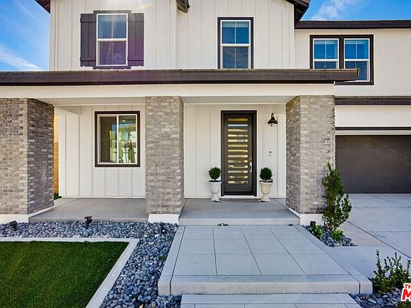 2nd image of 16763 Mistletoe Ln