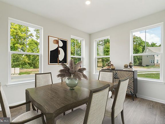 4th image of 9883 Selkie Ln