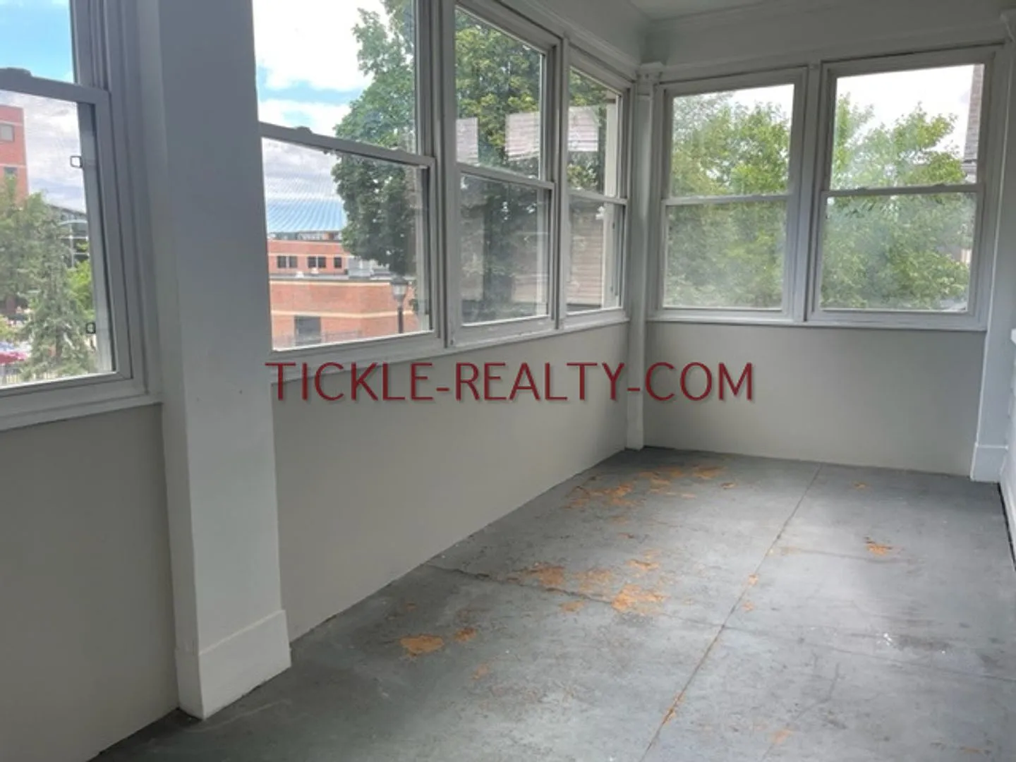 681 Averill Ave. — Photo 2