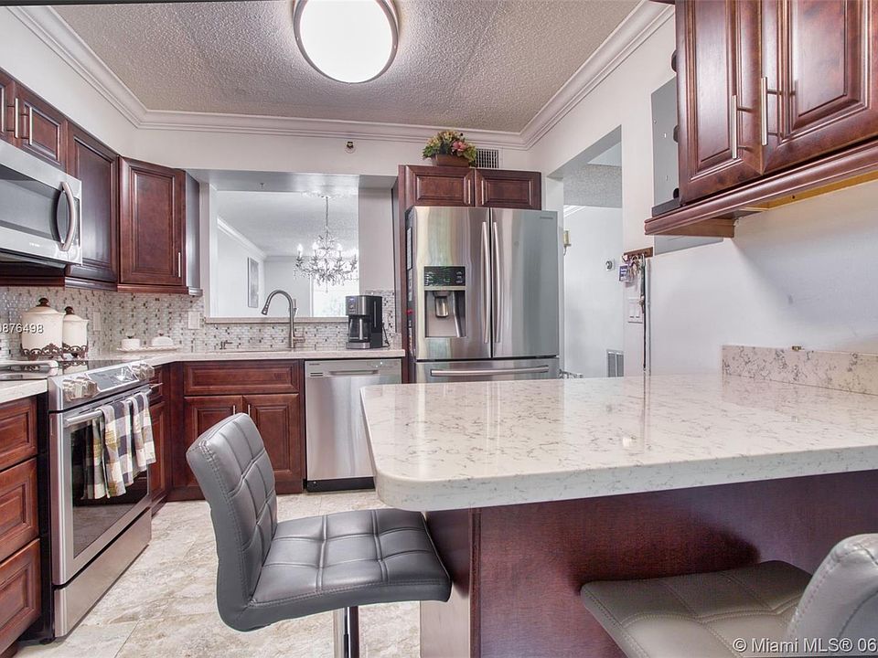 1st image of 4550 NE 18th Ave #108